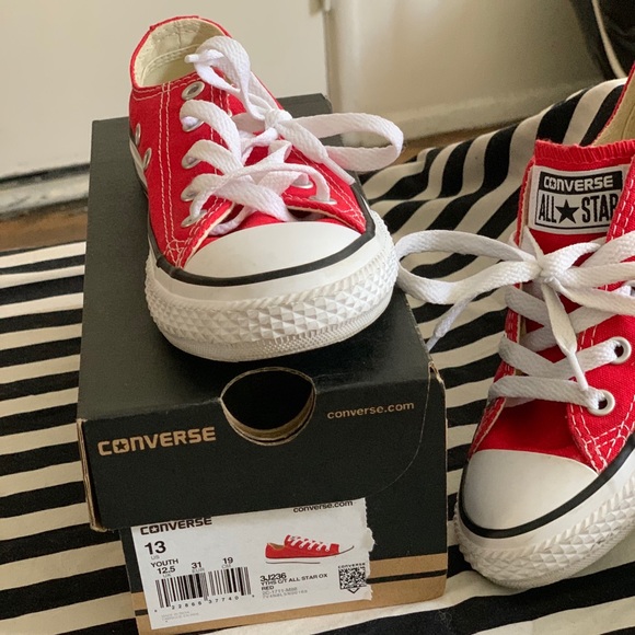 Girls low top tennis shoes - Picture 3 of 5